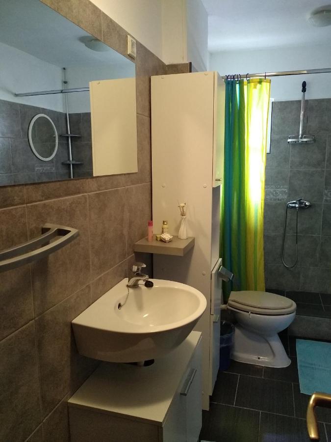 App Zeljka, 200M Beach Novi Vinodolski Exterior foto
