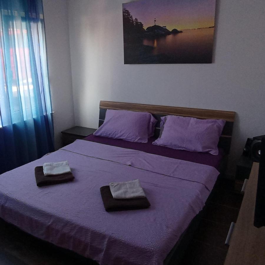 App Zeljka, 200M Beach Novi Vinodolski Exterior foto